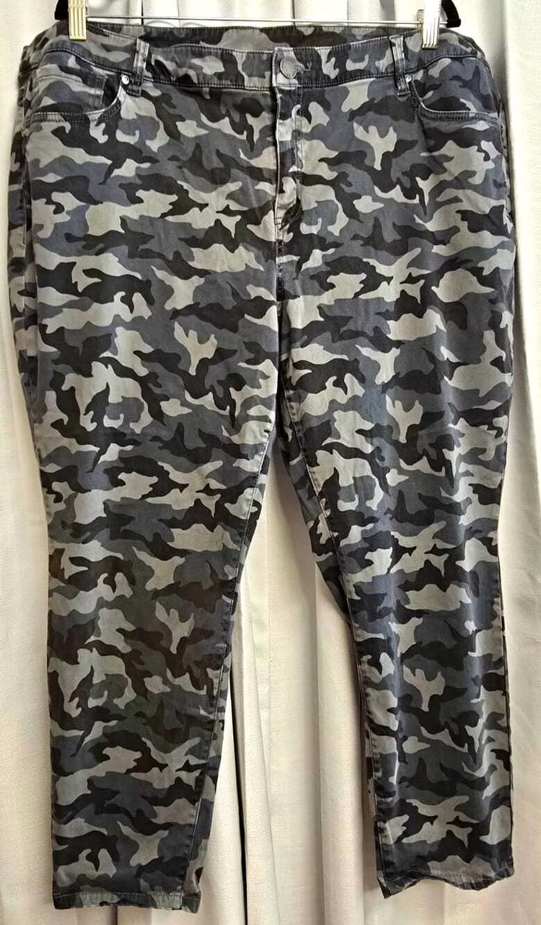 Lane Bryant Women Plus Petite 24P Gray Camo Skinny Stretch Jeans